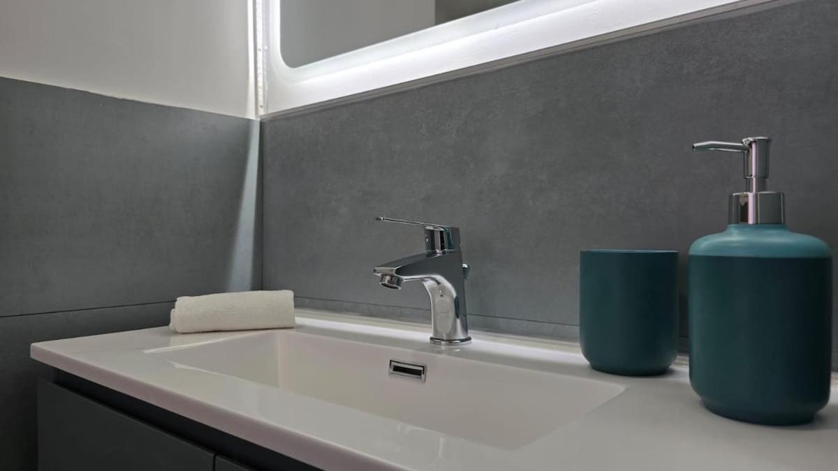Rbr Relax Boutique - Adiacente Metropolitana Per Il Centro Di Appartamento *
